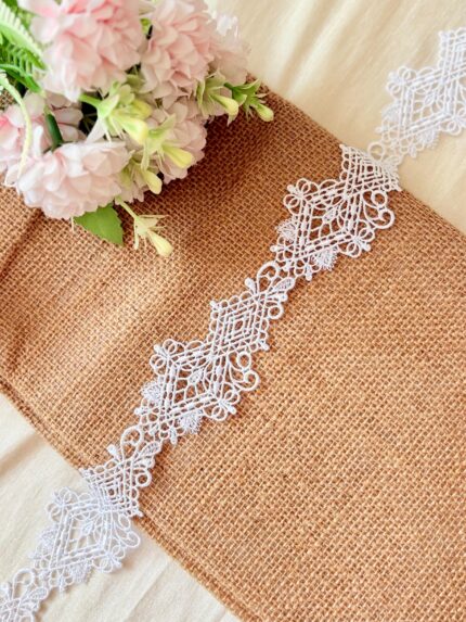 Delicate pure white gpo