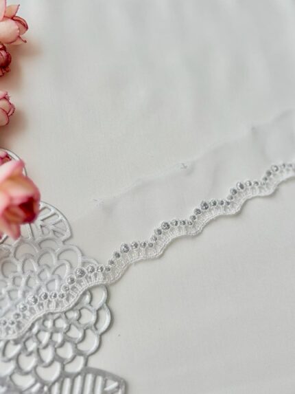 White silver dots net edge