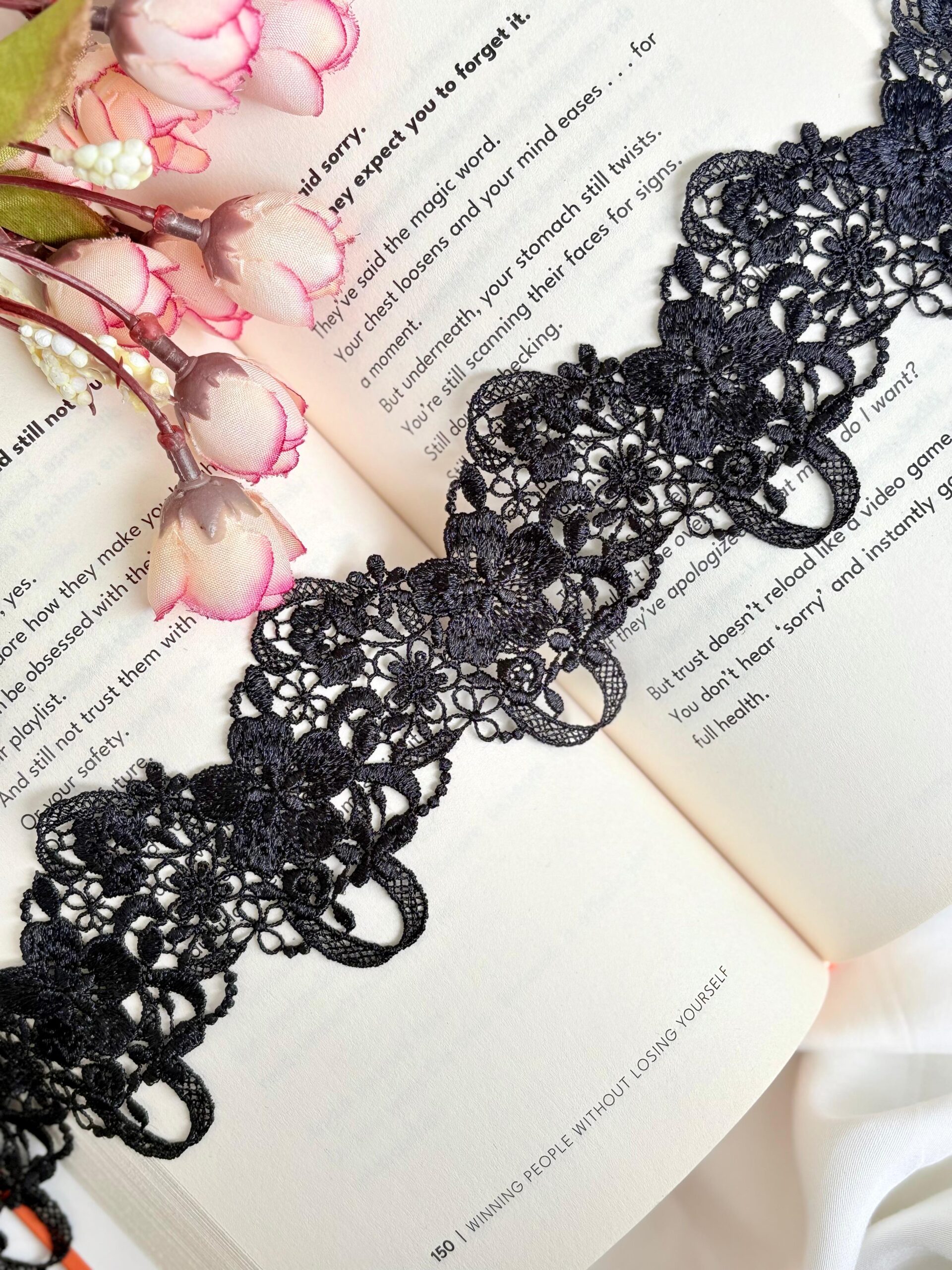 Dangling black floral gpo